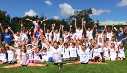 Akrobatikläger – Sommar 2026